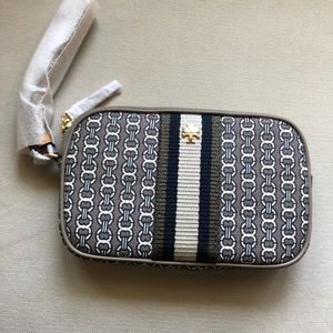 Tory Burch Gemini Link Canvas Wristlet. New with tags!